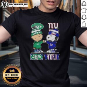 Cute Charlie Brown Fist Bump Snoopy New York City Sports Jets X Giants T-Shirt