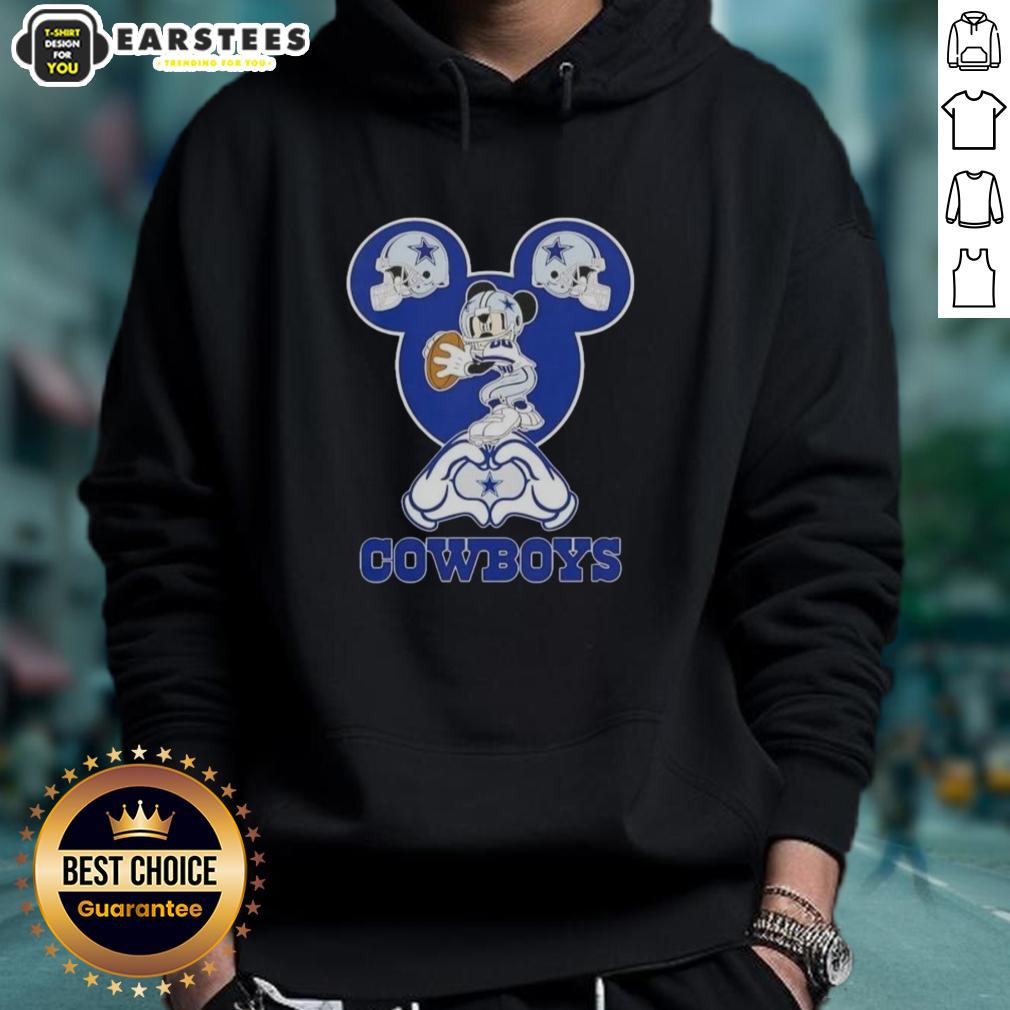 Top Mickey Hands Heart Love Dallas Cowboys Football T-Shirt