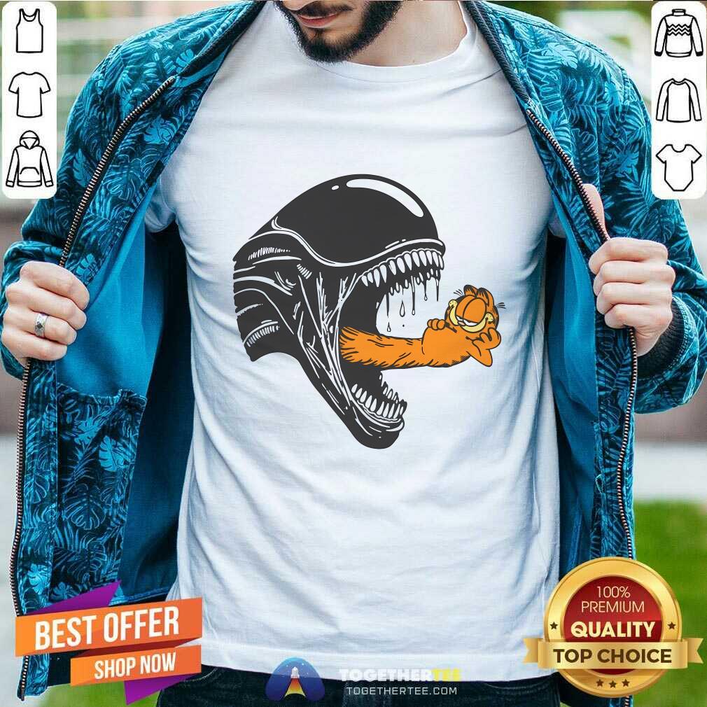 Pretty Alien Garfield Cartoon T-Shirt