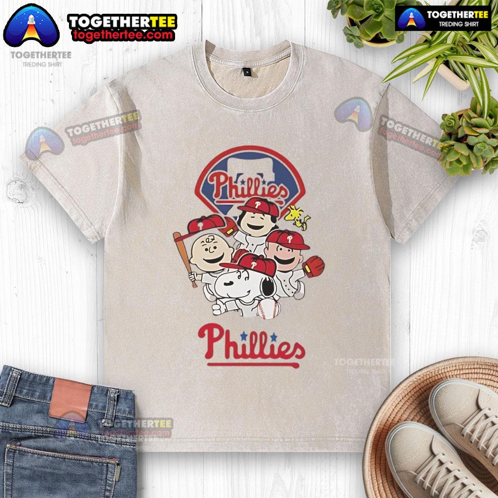 Good Snoopy And Friend Philadelphia Phillies Baseball Cartoon T-Shirt - Image 6