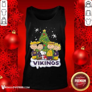 Alternative view of Cute Snoopy The Peanuts Minnesota Vikings Christmas Tree Pine Shirt