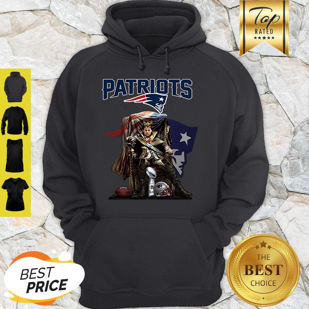 Nice King Of North Tom Brady Sitting Iron Throne New England Patriots Shirt - Image 2