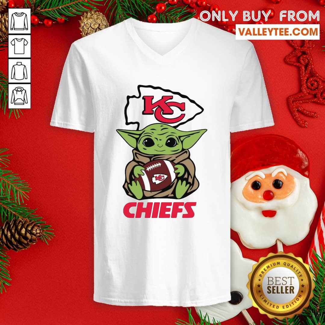 High Quality Baby Yoda Hug Kansas City Chiefs Football Shirt - Image 3
