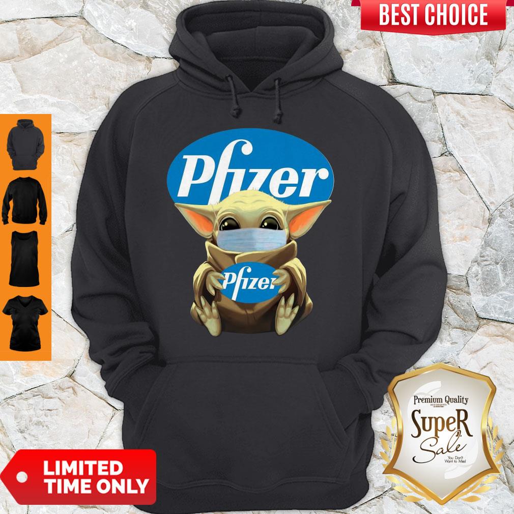 Good Baby Yoda Face Mask Hug Pfizer Shirt - Image 2