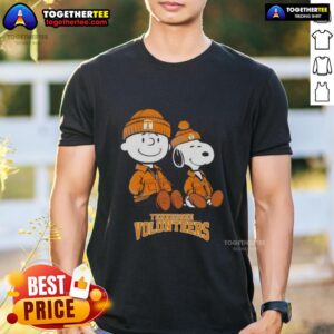 Pretty Tennessee Volunteers X Snoopy And Charlie Brown T-Shirt