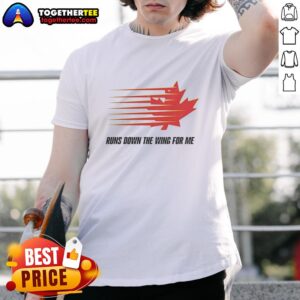 Official Onel Hernández Of Norwich City FC Runs Down The Wing For Me T-Shirt