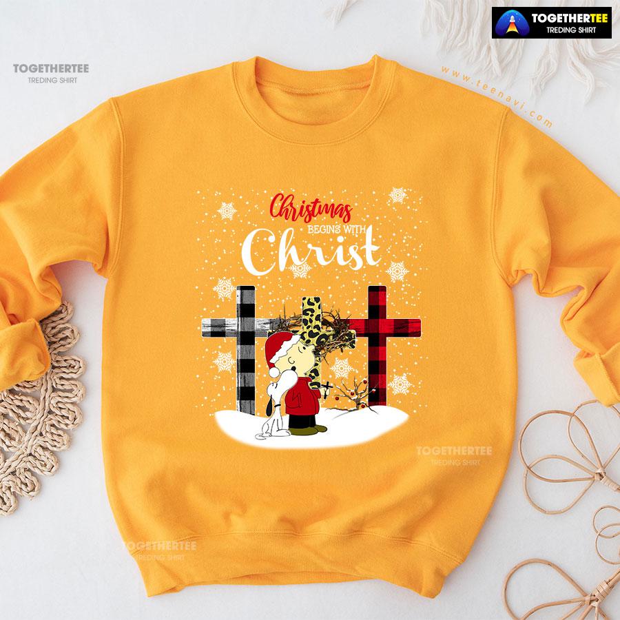 Christmas Begins With Christ Peanuts Snoopy Charlie Brown Sweatshirt - Image 11