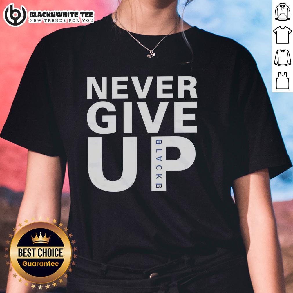 Nice Mohamed Salah Wearing Never Give Up T-Shirt - Image 3