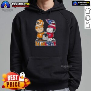 Alternative view of Cute Charlie Brown And Snoopy Tennessee Vols X Titans Skyline T-Shirt