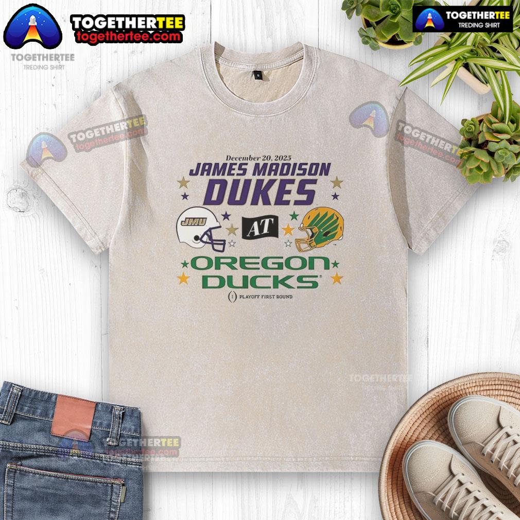 Hot Oregon Ducks Vs James Madison Dukes 2025 CFP First Round Matchup Helmet T-Shirt - Image 6