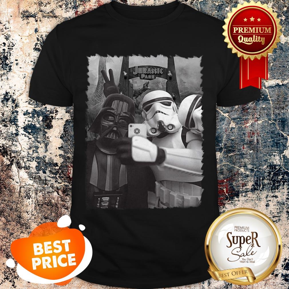 Nice Darth Vader And Stormtroopers Selfie In Jurassic Park Shirt