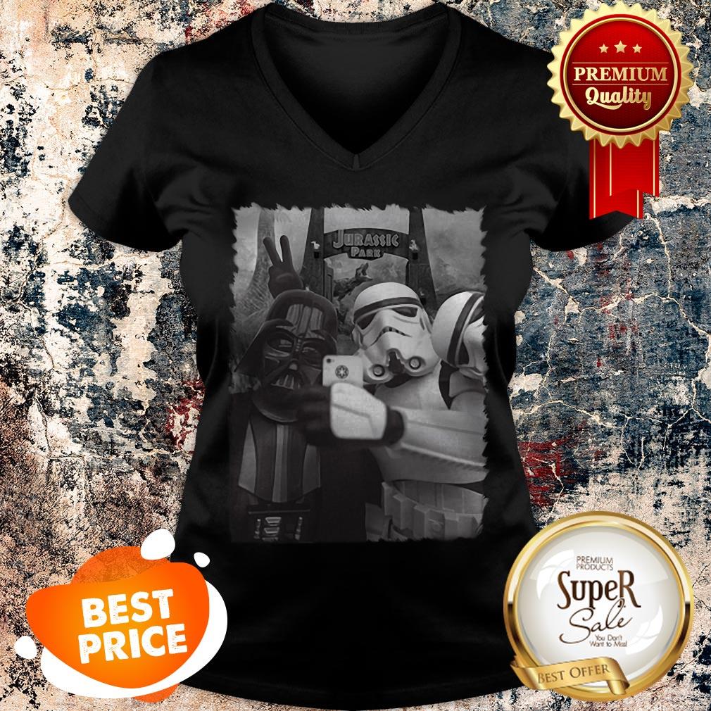 Nice Darth Vader And Stormtroopers Selfie In Jurassic Park Shirt - Image 5