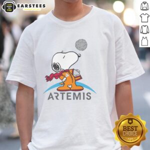 Official Snoopy Artemis Astronaut T-Shirt