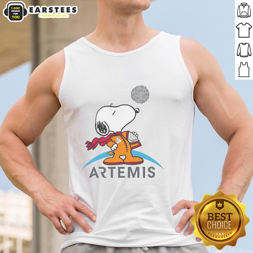 Official Snoopy Artemis Astronaut T-Shirt - Image 4