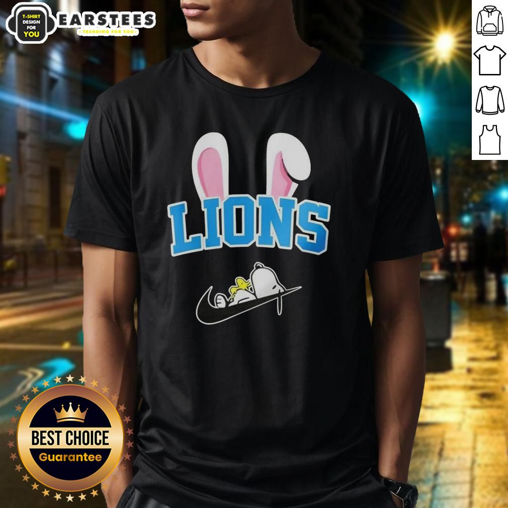 Awesome Detroit Lions X Snoopy Happy Easter T-Shirt