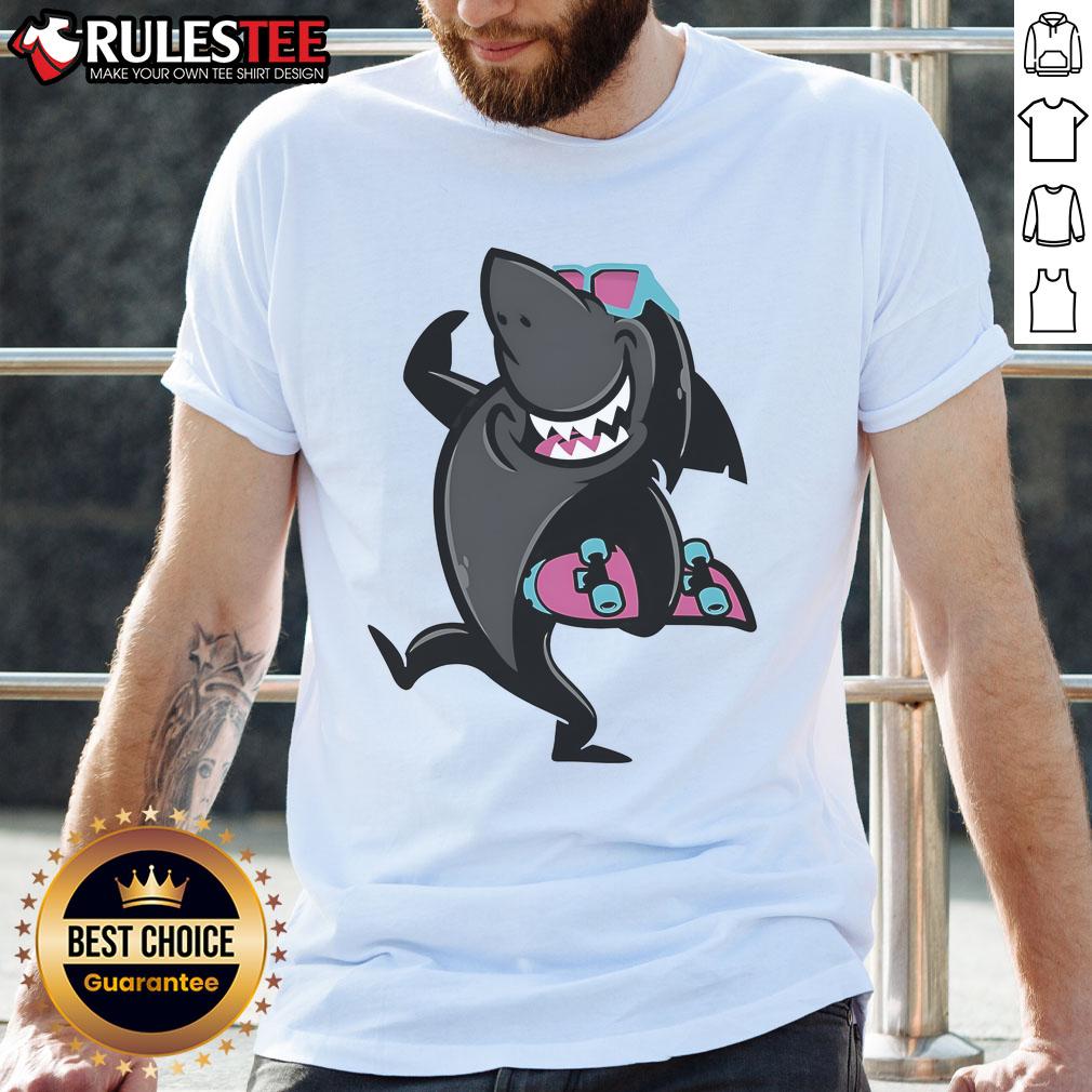 Awesome Skate Shark Roller Skating Funny Cartoon T-Shirt