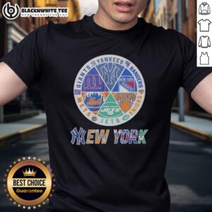 Official New York Mets New York Knicks New York Giants New York Knicks And Rangers Mashup Logo T-Shirt