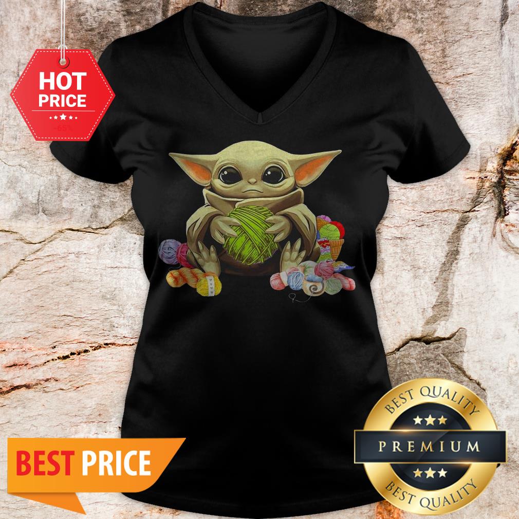 Official Star Wars Baby Yoda Hug Wool Roll Shirt - Image 2