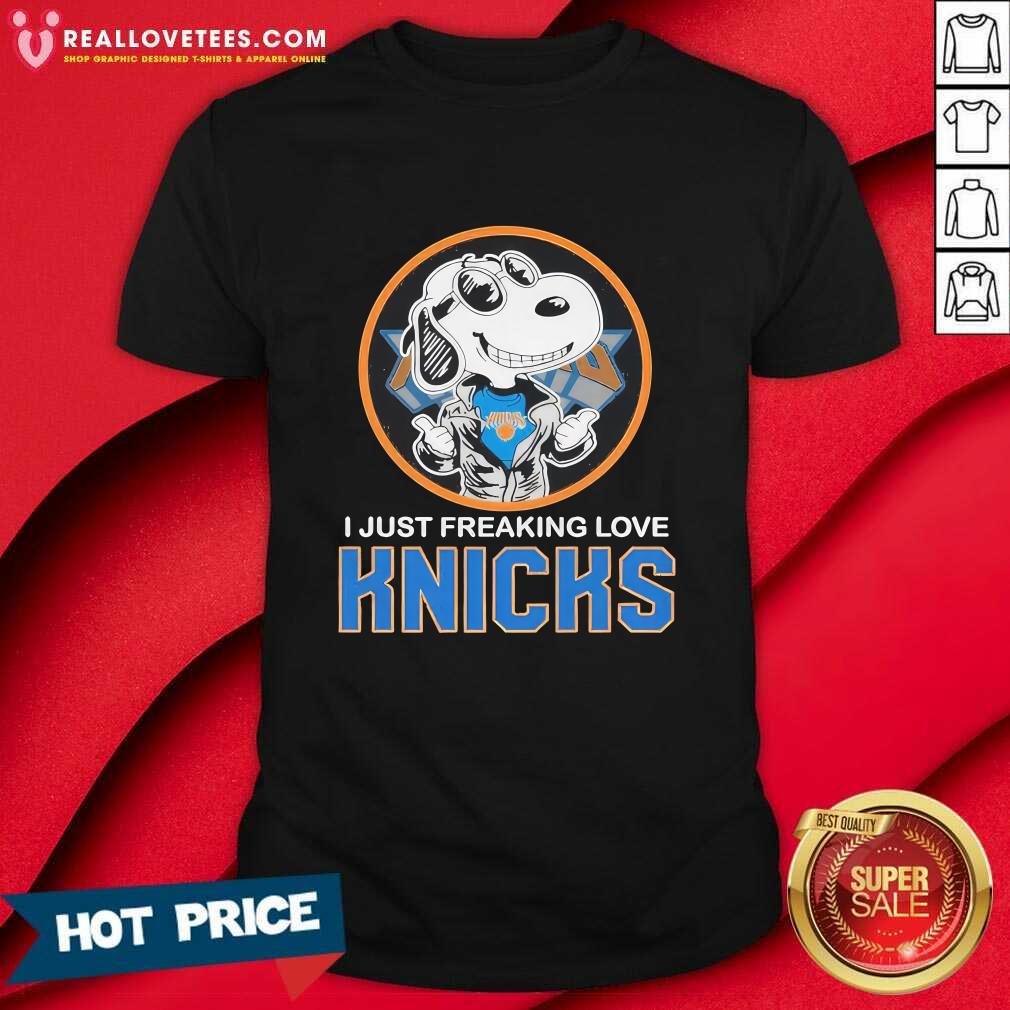 New York Knicks Snoopy I Just Freaking Love Knicks T-Shirt