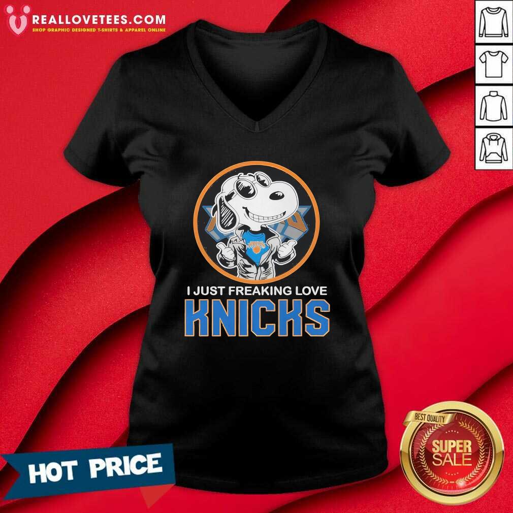New York Knicks Snoopy I Just Freaking Love Knicks T-Shirt - Image 2