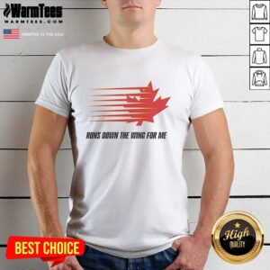 Awesome Onel Hernández Of Norwich City Fc Runs Down The Wing For Me T-Shirt