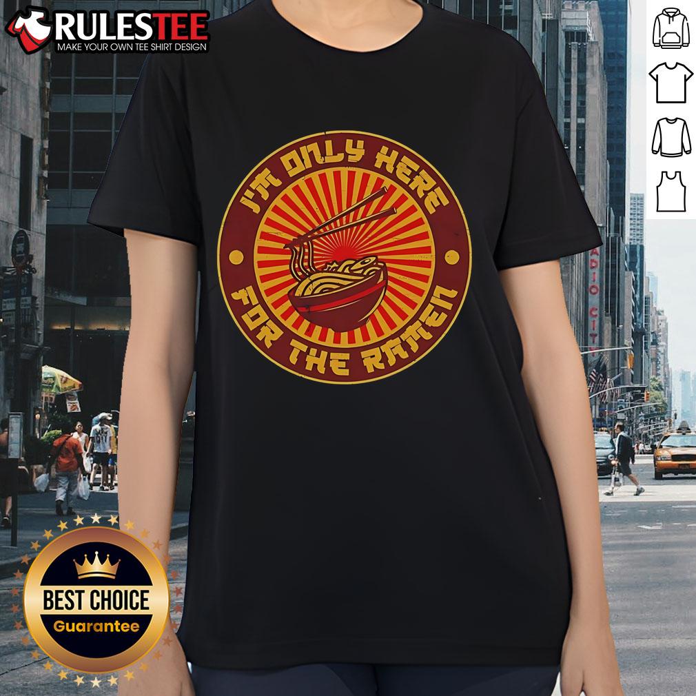 Official I'm Only Here For The Ramen Circle T-Shirt - Image 3
