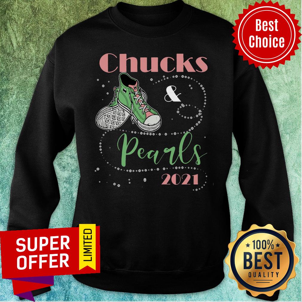 Top Chucks And Pearls Sneaker 2021 Shirt - Image 4
