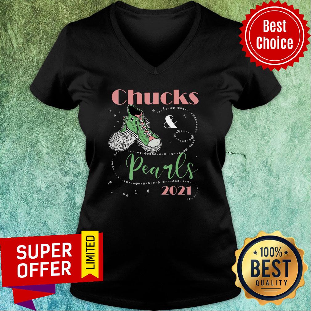 Top Chucks And Pearls Sneaker 2021 Shirt - Image 2