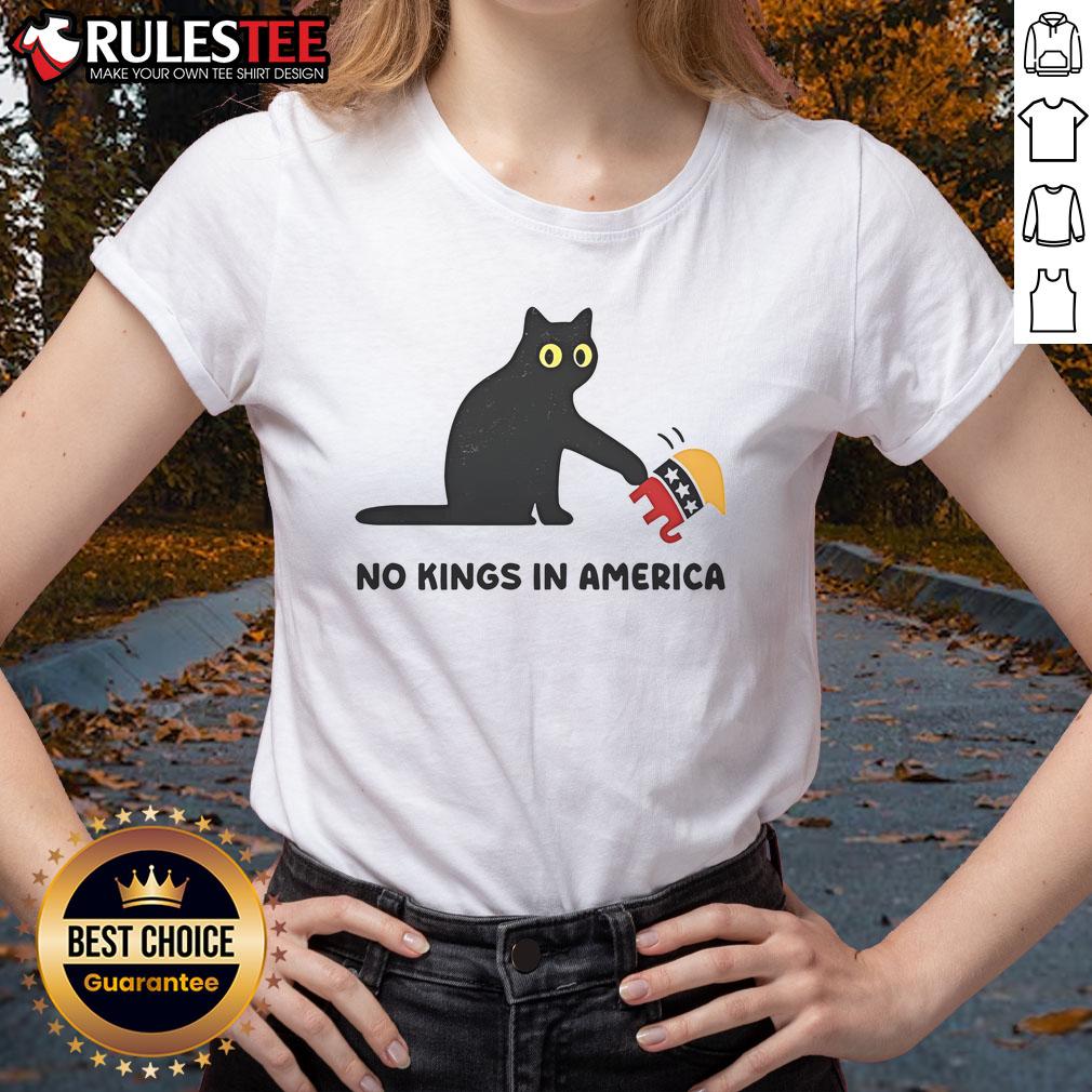 Cute Black Cat Vs Elephant Republican No Kings In America T-Shirt - Image 3