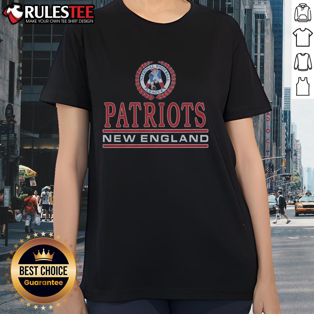Awesome New England Patriots Crest T-Shirt - Image 3