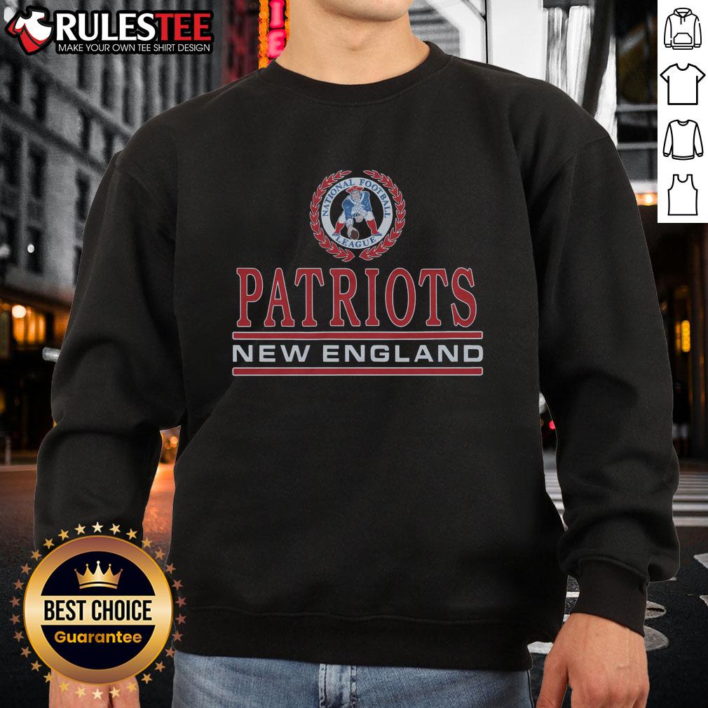 Awesome New England Patriots Crest T-Shirt - Image 5
