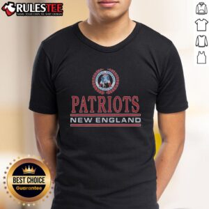 Awesome New England Patriots Crest T-Shirt