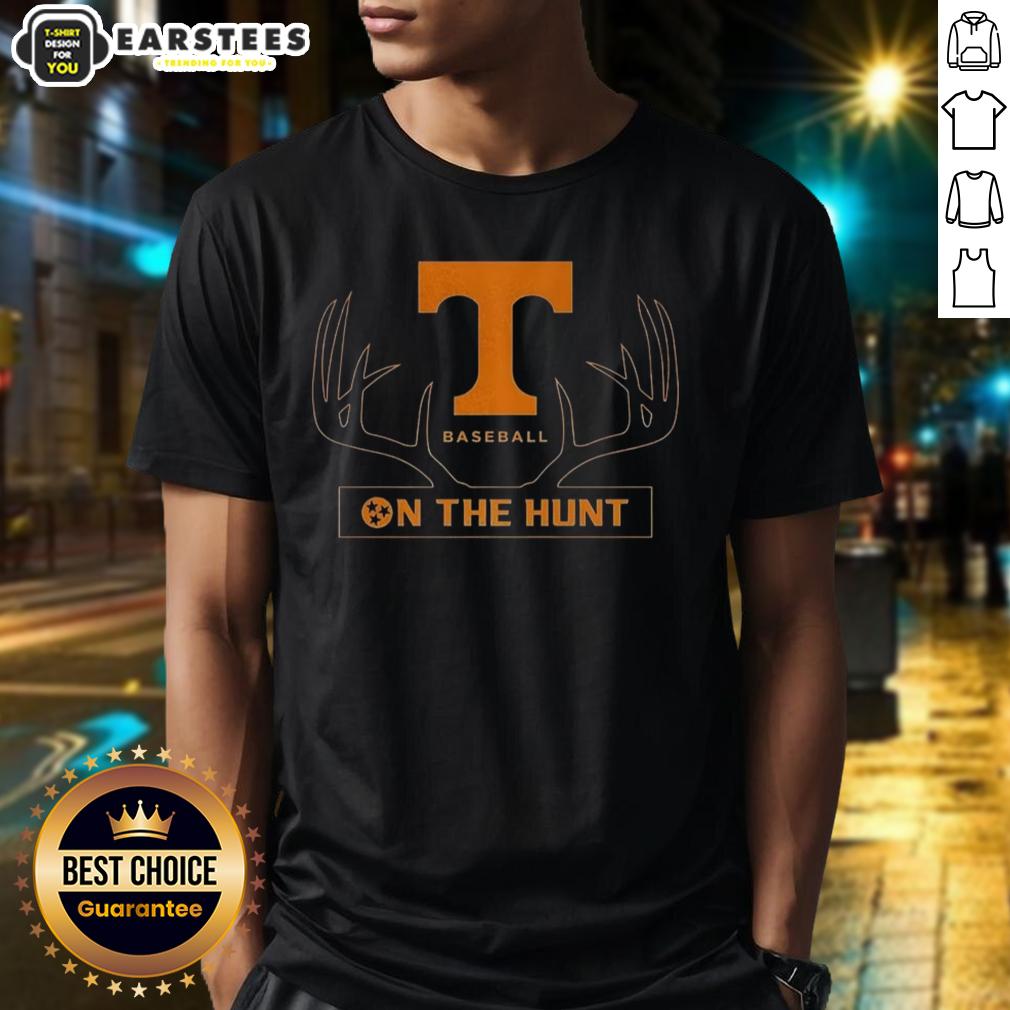 Premium Tennessee Volunteers Baseball On The Hunt Deer Antlers Logo T-Shirt