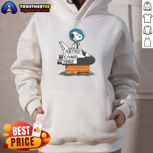 Alternative view of Pretty Astro Camp 1982 Snoopy T-Shirt