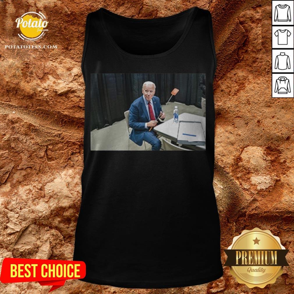 Joe Biden With The Fly Shirt - Image 3