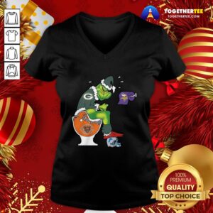 Alternative view of Nice The Grinch Green Bay Packers Shit On Toilet Chicago Bears And Other Teams Christmas Shirt