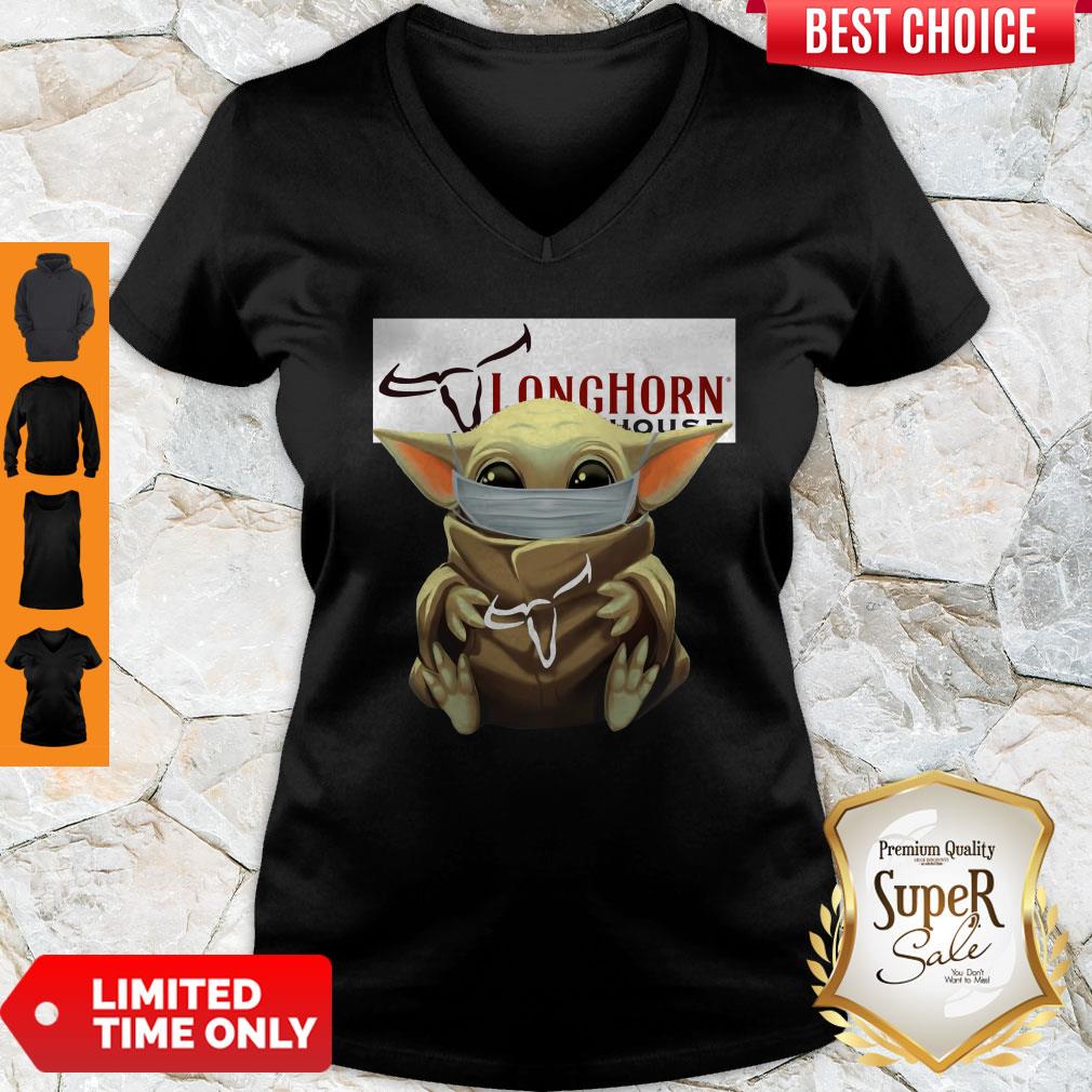 Pretty Baby Yoda Mask Hug Longhorn Steakhouse Shirt - Image 3