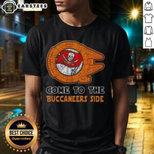 Awesome Star Wars Come To The Tampa Bay Buccaneers Side T-Shirt