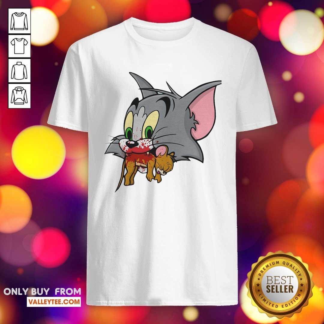 Premium Tom Finally Catches Jerry Shirt