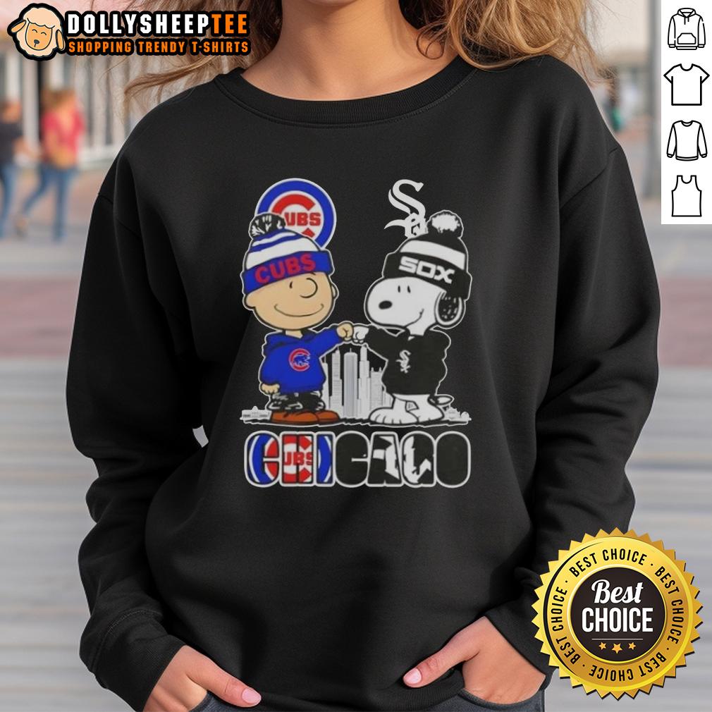 Top Snoopy And Charlie Brown Chicago City Sports Cubs X White Sox Skyline T-Shirt - Image 5
