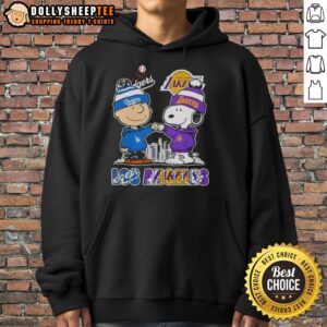 Alternative view of Top Snoopy And Charlie Brown Los Angeles Sports Dodgers X Lakers Skyline T-Shirt