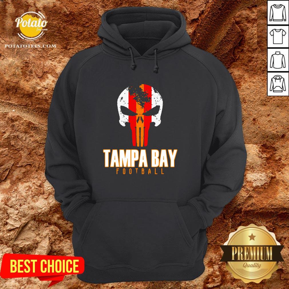 Nice Tampa Bay Varsity Style Retro Football Skull Shirt - Image 5