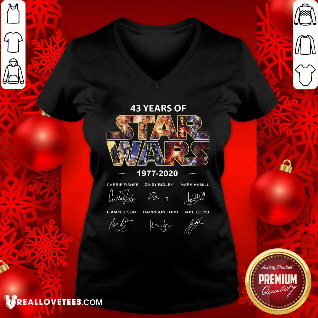 Pretty 43 Years 1977 2020 Star Wars Signatures Shirt - Image 5
