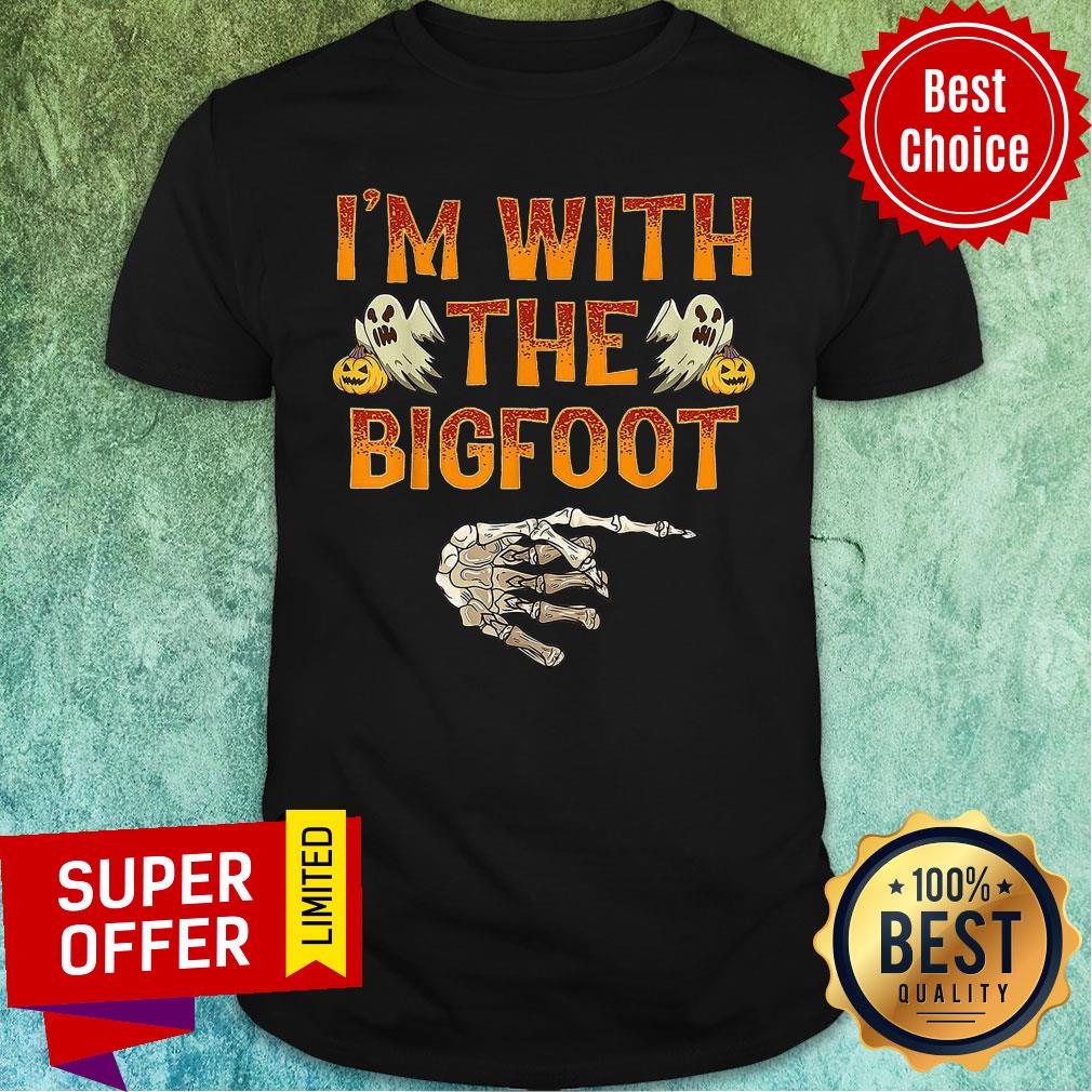 I’m With The Bigfoot Halloween Shirt