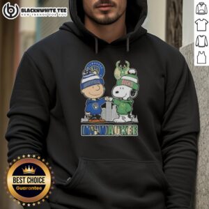 Alternative view of Awesome Snoopy And Charlie Brown Milwaukee Sports Brewers X Bucks Skyline T-Shirt