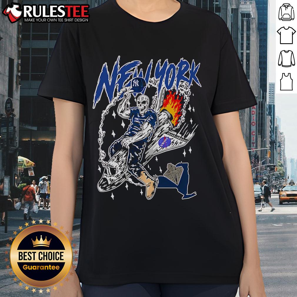 Awesome New York Yankees X Warren Lotas Swole Skeleton Spaceship T-Shirt - Image 3