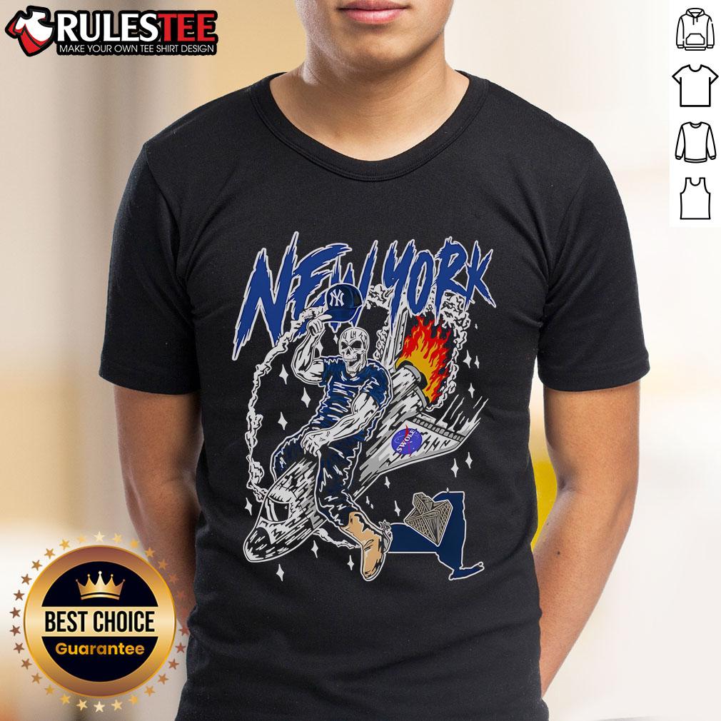 Awesome New York Yankees X Warren Lotas Swole Skeleton Spaceship T-Shirt