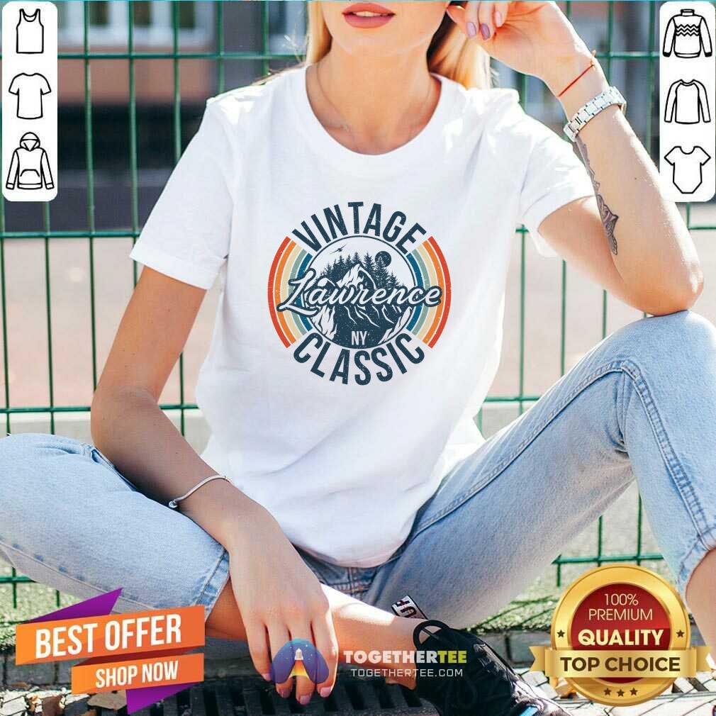 Happy I Love Lawrence New York Retro Vintage Classic T-Shirt - Image 2