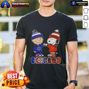Official Charlie Brown Fist Bump Snoopy Chicago City Sports Cubs X Bears T-Shirt