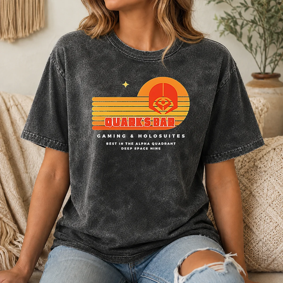 Good Quark's Bar Gaming & Holosuites Deep Space Nine Retro Shirt - Image 8